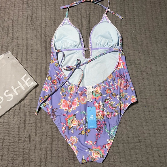 CUPSHE one piece bathing suit Paisley print - Picture 4 of 5